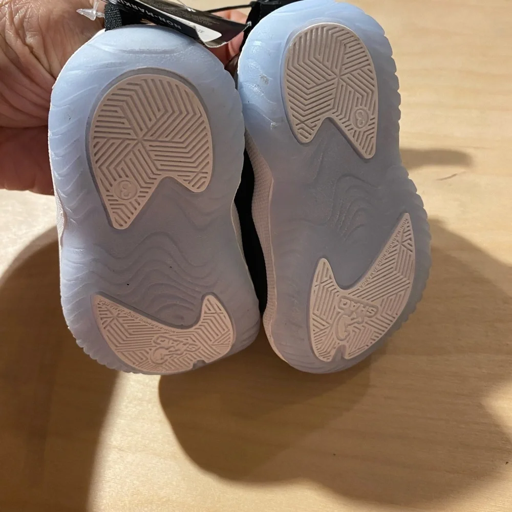 Shaq Infant Athletics Shoes size 3 (JY)